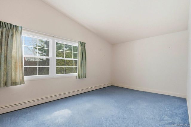 5431 Expressway Drive N, Holtsville, NY 11742