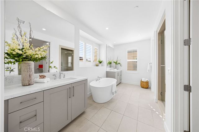 106 Albero, Irvine, CA 92602