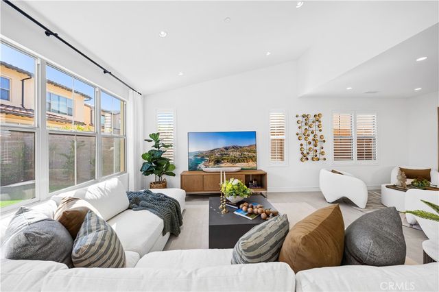 106 Albero, Irvine, CA 92602