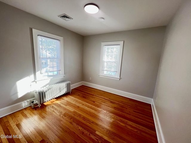 1971 Nott Street, Niskayuna, NY 12309