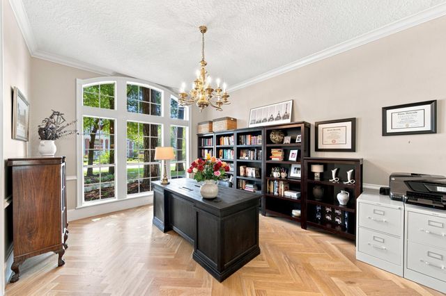 23 S Brokenfern Drive Drive, The Woodlands, TX 77380