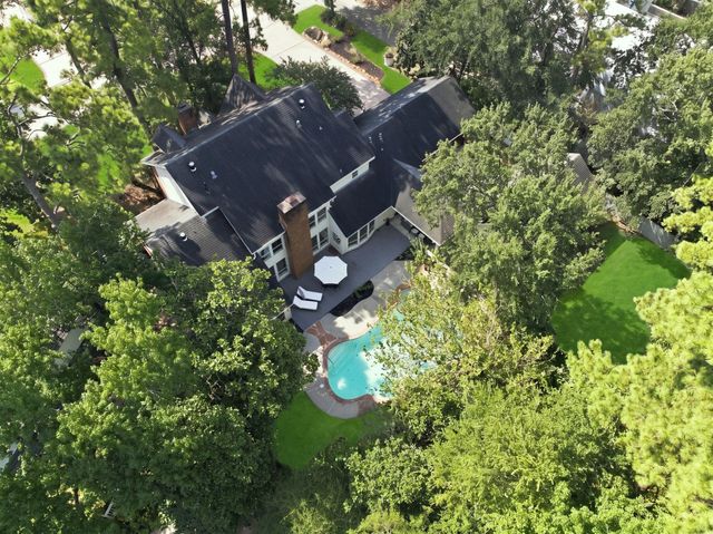 23 S Brokenfern Drive Drive, The Woodlands, TX 77380