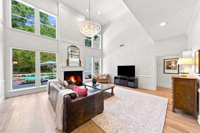 23 S Brokenfern Drive Drive, The Woodlands, TX 77380