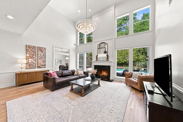23 S Brokenfern Drive Drive, The Woodlands, TX 77380