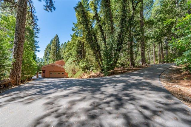 14757 Sanctum Pl, Nevada City, CA 95959