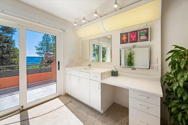 14757 Sanctum Pl, Nevada City, CA 95959