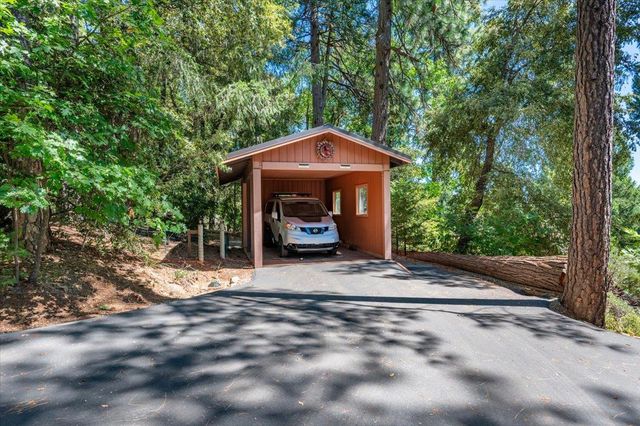 14757 Sanctum Pl, Nevada City, CA 95959