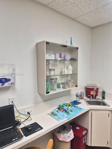 801 S Federal Hwy, Dania Beach, FL 33004