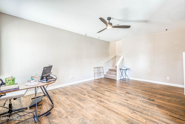 401 EVERLOOK Lane, Horizon City, TX 79928