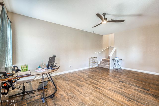 401 EVERLOOK Lane, Horizon City, TX 79928