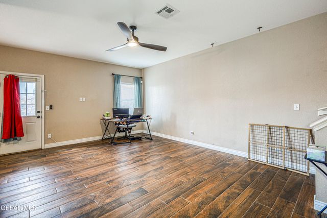 401 EVERLOOK Lane, Horizon City, TX 79928