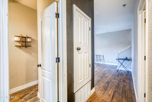 401 EVERLOOK Lane, Horizon City, TX 79928