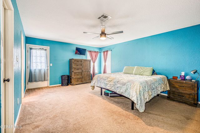 401 EVERLOOK Lane, Horizon City, TX 79928