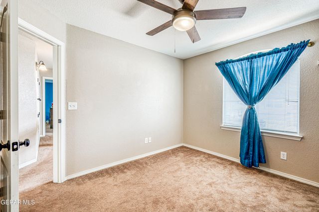 401 EVERLOOK Lane, Horizon City, TX 79928