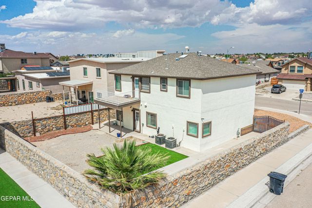 401 EVERLOOK Lane, Horizon City, TX 79928