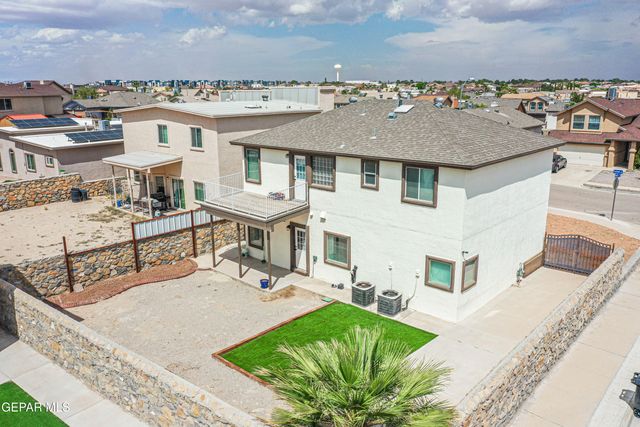 401 EVERLOOK Lane, Horizon City, TX 79928