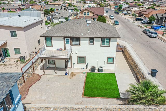 401 EVERLOOK Lane, Horizon City, TX 79928