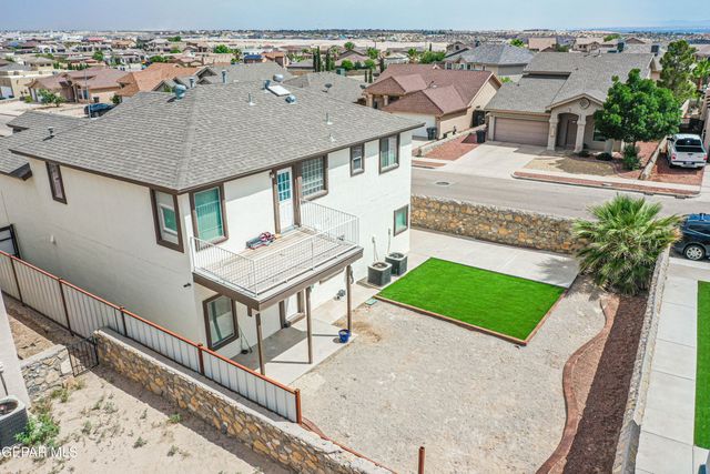 401 EVERLOOK Lane, Horizon City, TX 79928