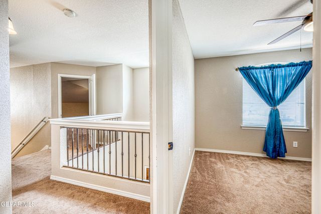 401 EVERLOOK Lane, Horizon City, TX 79928