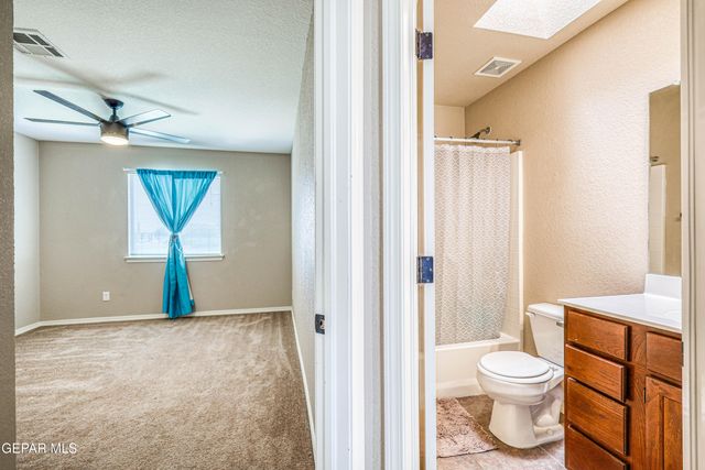 401 EVERLOOK Lane, Horizon City, TX 79928