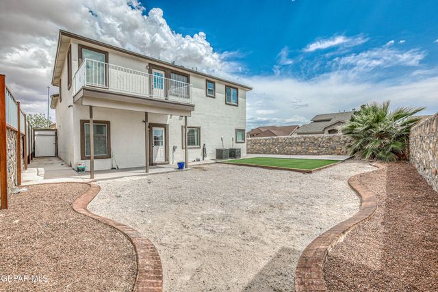 401 EVERLOOK Lane, Horizon City, TX 79928