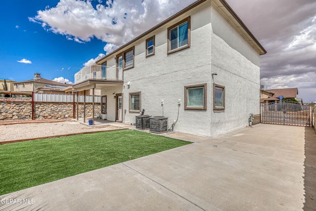 401 EVERLOOK Lane, Horizon City, TX 79928