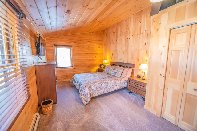 20 Bishop Road, Searsburg, VT 05363