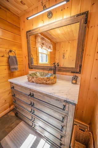20 Bishop Road, Searsburg, VT 05363
