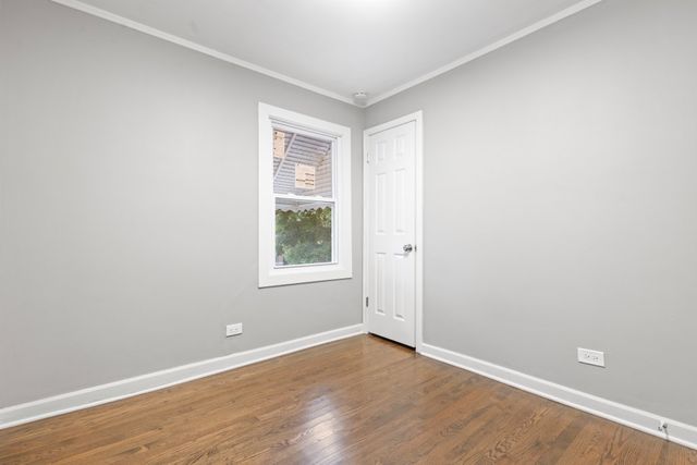 10231 S Rhodes Avenue, Chicago, IL 60628