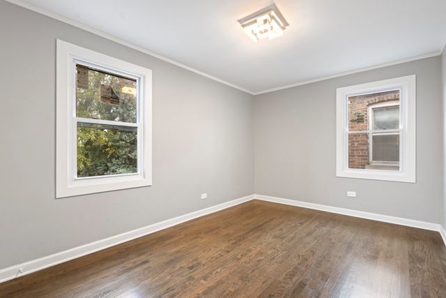 10231 S Rhodes Avenue, Chicago, IL 60628