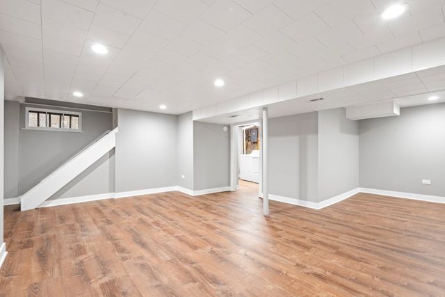 10231 S Rhodes Avenue, Chicago, IL 60628