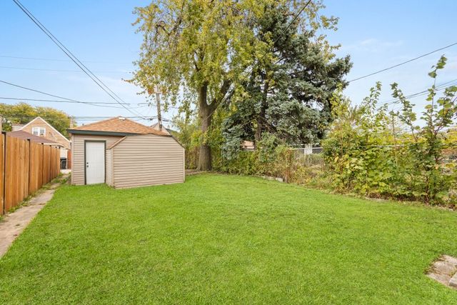 10231 S Rhodes Avenue, Chicago, IL 60628