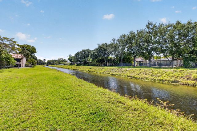 6130 Vía Tierra, Boca Raton, FL 33433