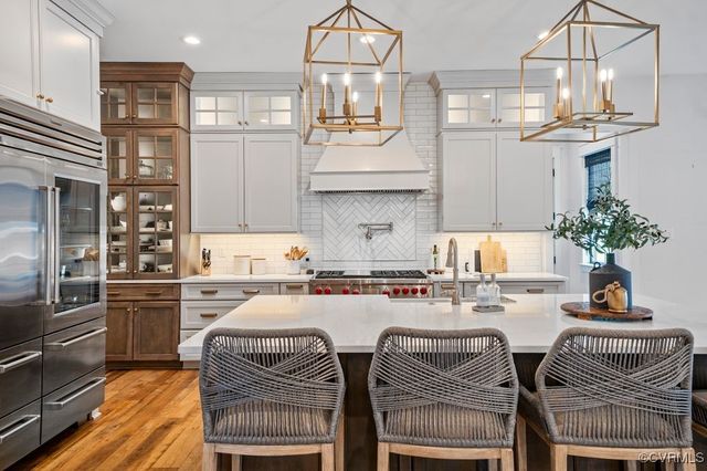 2413 Showning Ln, Midlothian, VA 23112