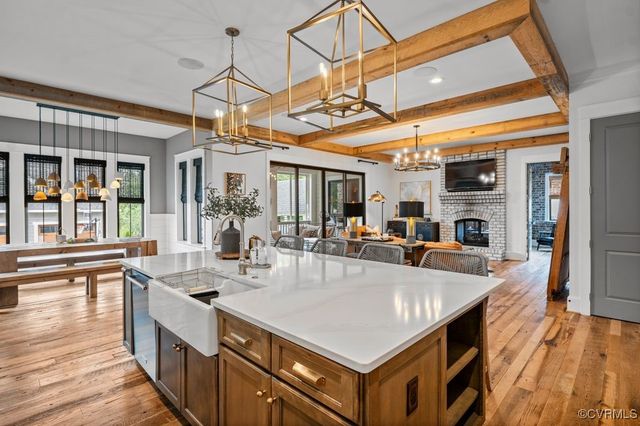 2413 Showning Ln, Midlothian, VA 23112