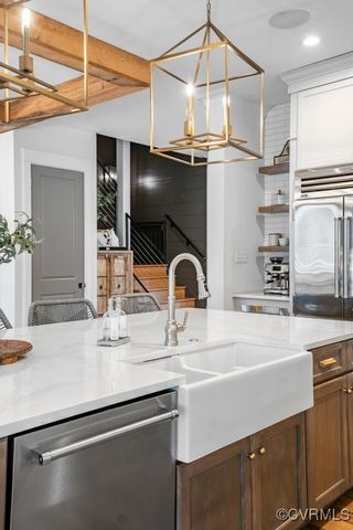 2413 Showning Ln, Midlothian, VA 23112