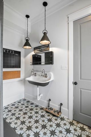 2413 Showning Ln, Midlothian, VA 23112