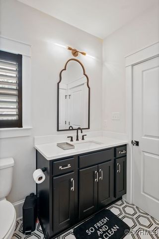 2413 Showning Ln, Midlothian, VA 23112