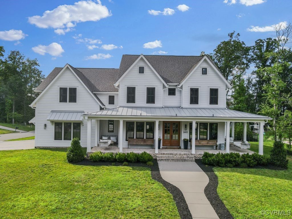 2413 Showning Ln, Midlothian, VA 23112