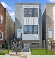 3216 W polk Street 2, Chicago, IL 60624