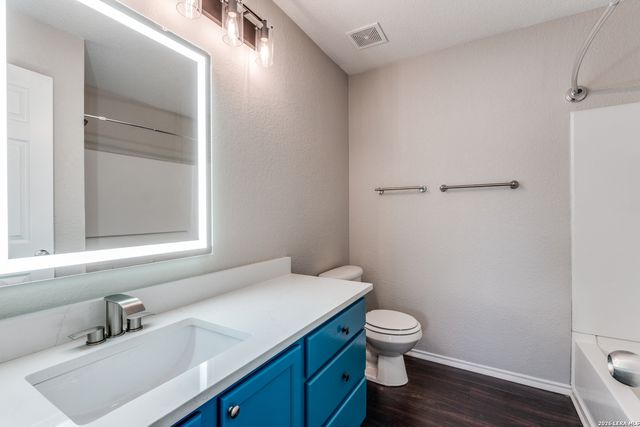 3610 Cherokee Hills, Selma, TX 78154