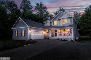 406 WOODLAND DR, Luray, VA 22835