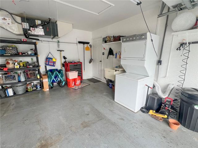 2170 Embarcadero WAY, North Fort Myers, FL 33917