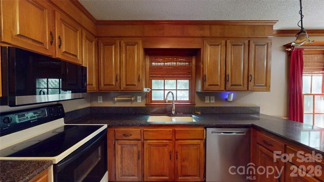 2129 Redwood Drive, Indian Trail, NC 28079