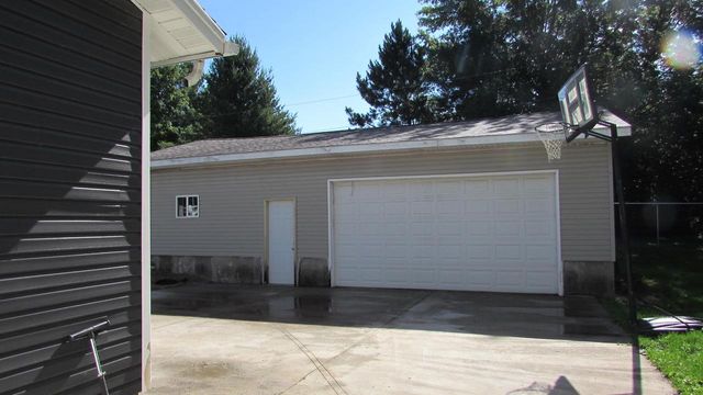2387 S Park Avenue, Beloit, WI 53511