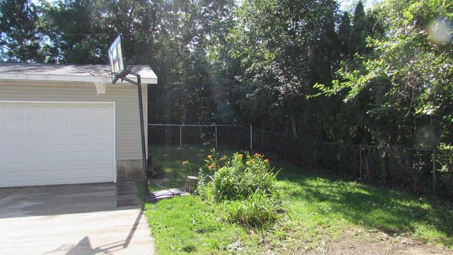 2387 S Park Avenue, Beloit, WI 53511
