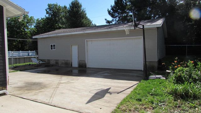 2387 S Park Avenue, Beloit, WI 53511