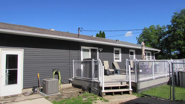 2387 S Park Avenue, Beloit, WI 53511