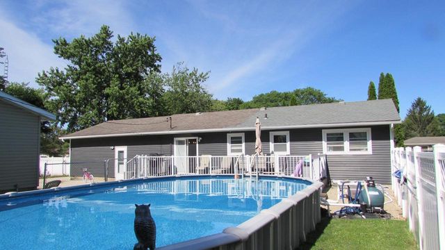 2387 S Park Avenue, Beloit, WI 53511
