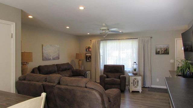 2387 S Park Avenue, Beloit, WI 53511